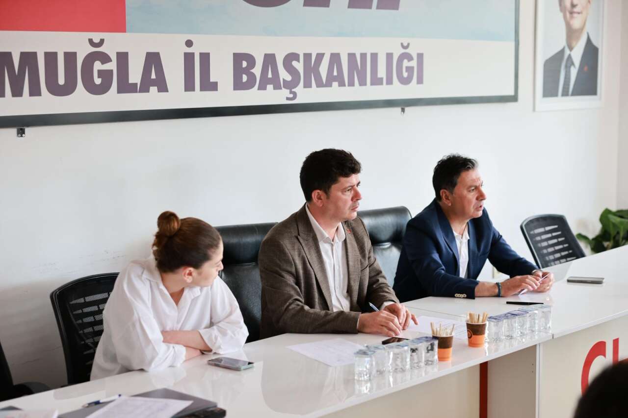 Özgür Özel Mührü Muğla Milletvekili Derici’ye Emanet Etti: “Tekrar Gelinceye Kadar Mühür Sizde” 4